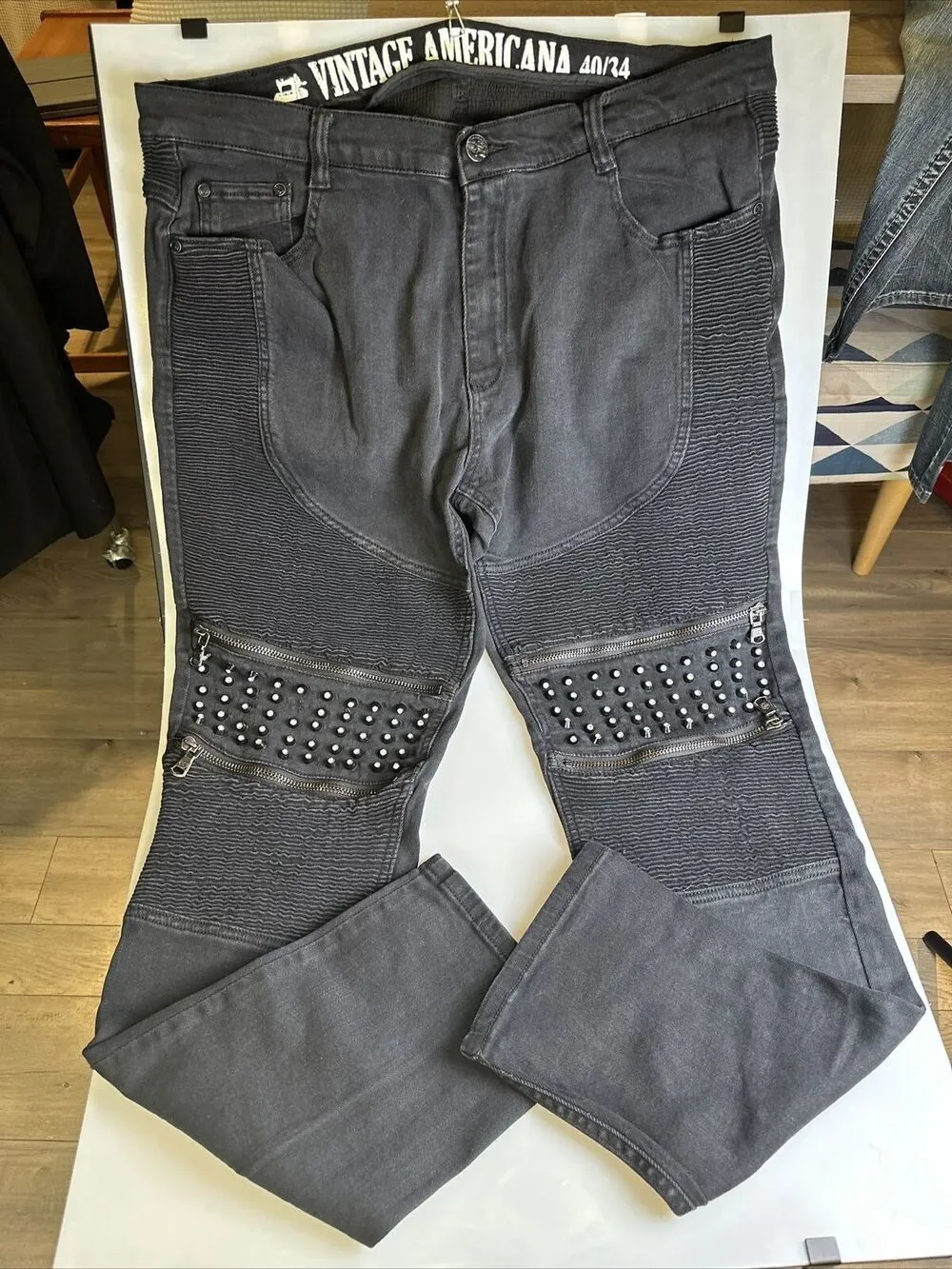 Vintage American Studded Black Jeans With Zippers And Accordion Fabric 40 X 34